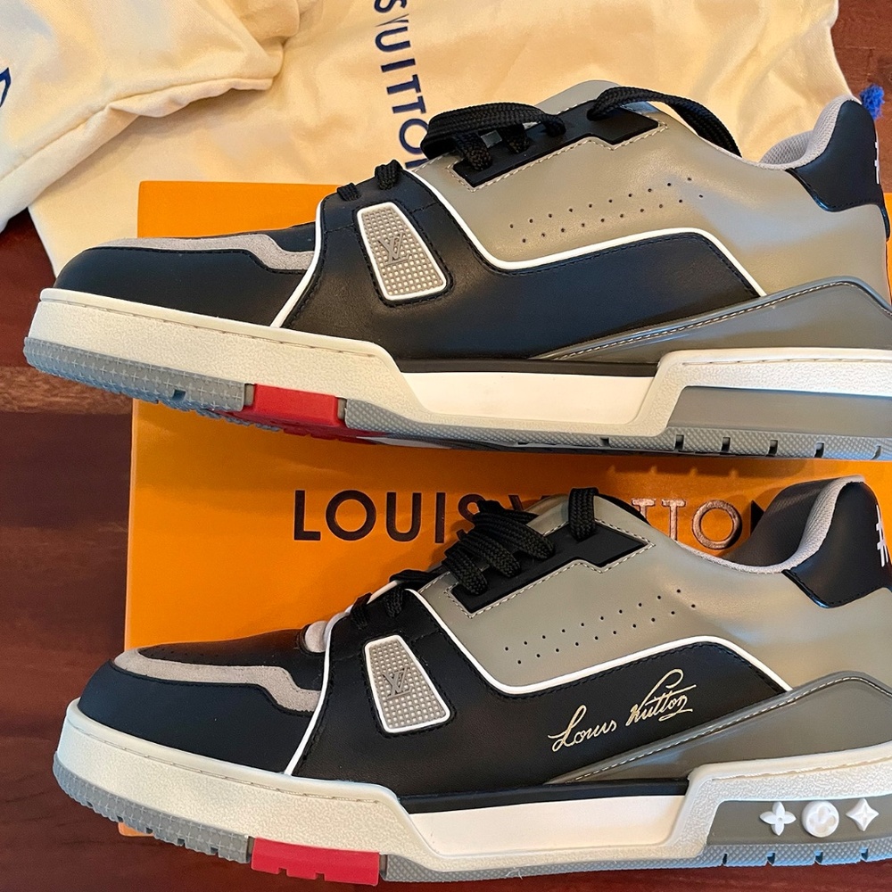 LV Trainers  / Sneakers / Virgil Abloh Men's US9 /EU42